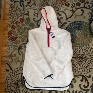 Tommy Hilfiger Sweater. Size Large